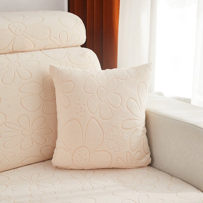 Fundas de cojín de polar 45 × 45 cm — pack de 2, Crudo flores en relieve, colocadas en un sofá